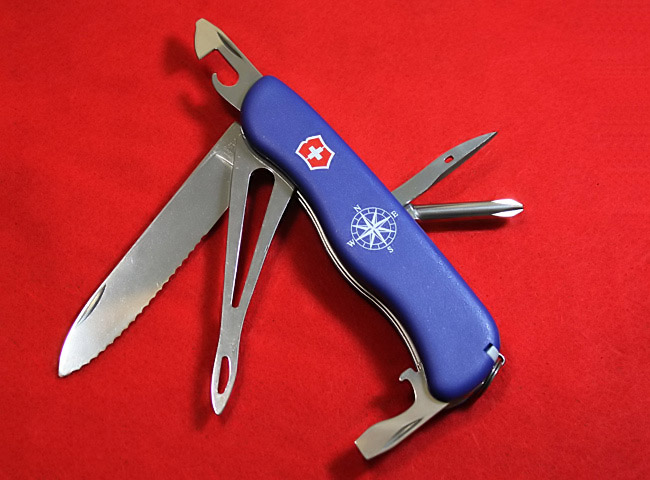 Victorinox Helmsman Blue Item no:0.8993.2W